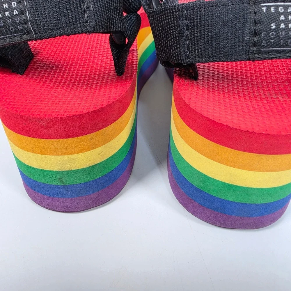 Teva X Tegan Sara Flatform Universal Pride Womens 6 Rainbow Platform Sandals
